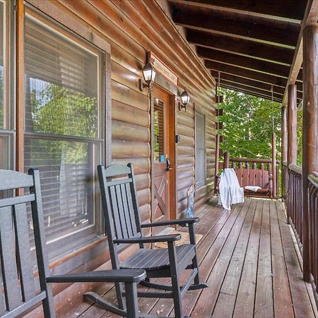 Sleepy Willow Cabin Sevierville Bagian luar foto